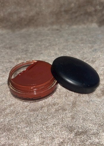 MAC Plum Perfect Tinted SPF15 - Görsel 2