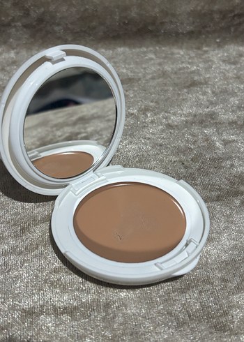 Renkli Güneş Koruyucu Compact Krem Fondöten SPF50 Dore/Honey - Görsel 3