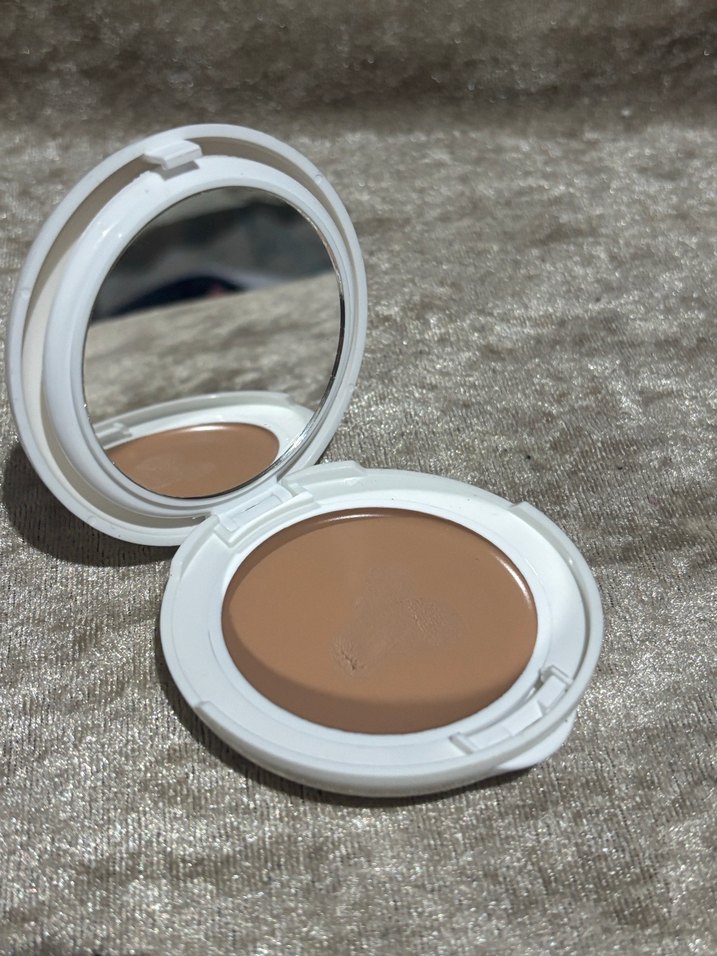 Renkli Güneş Koruyucu Compact Krem Fondöten SPF50 Dore/Honey - Görsel 3