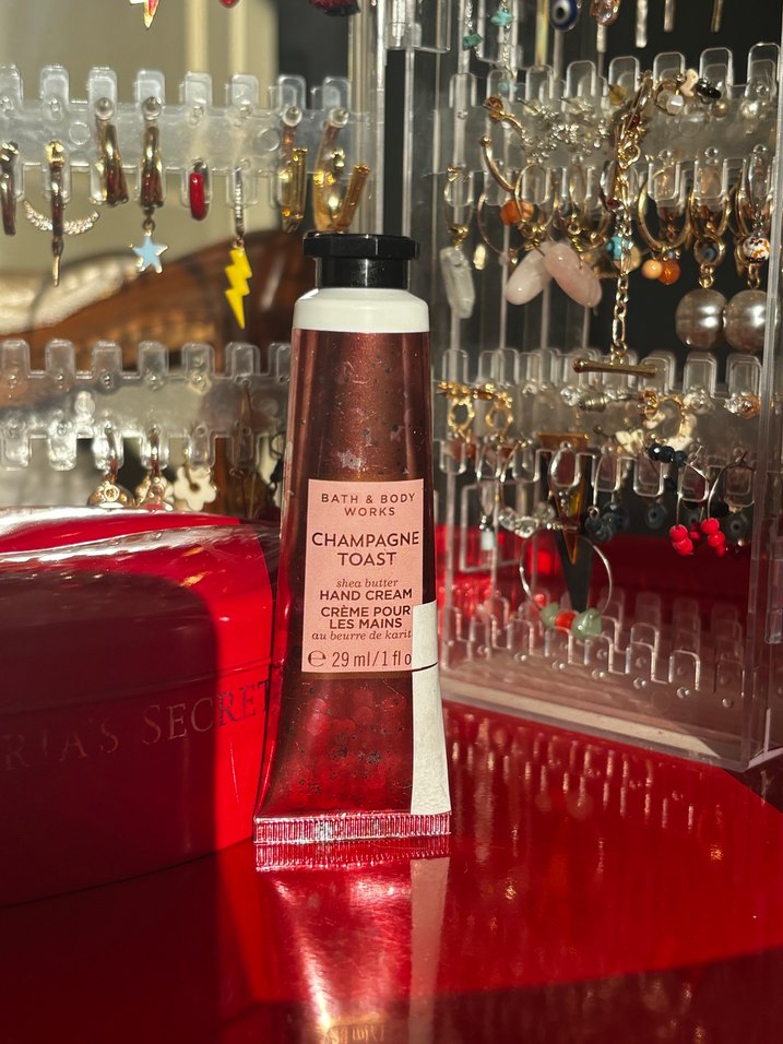 BBW Champagne Toast El Kremi - Görsel 4