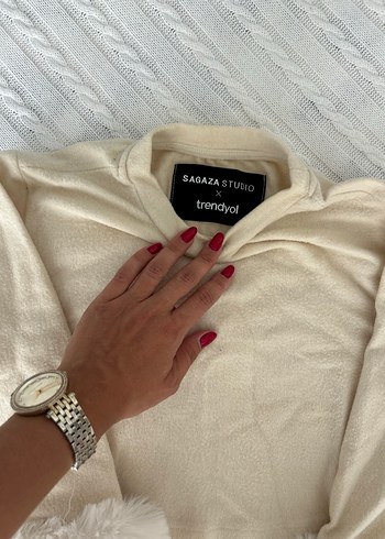 Sagaza Madrid Beyaz Mini Kabarık Kollu Kadın Kazak