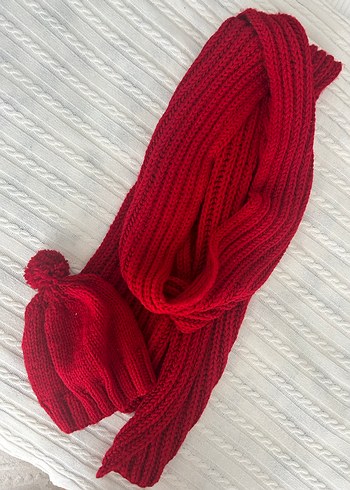 12+ Yaş, > 23 cm Beden Kırmızı Örgü kadın Bere ve Atkı Takımı