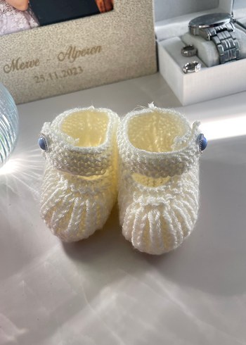 BEBEKLER İÇİN ÖRGÜ AYAKKABI - Görsel 2