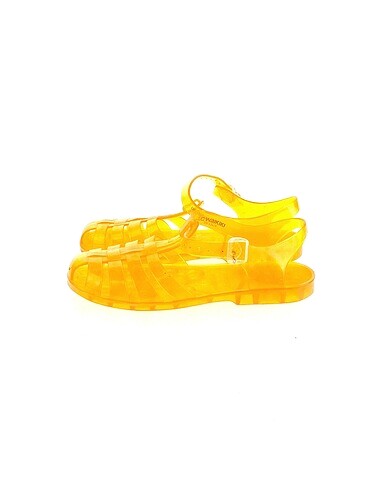LC Waikiki Sandalet %70 İndirimli.