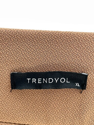 xl Beden çeşitli Renk Trendyol & Milla Kumaş Pantolon %70 İndirimli.