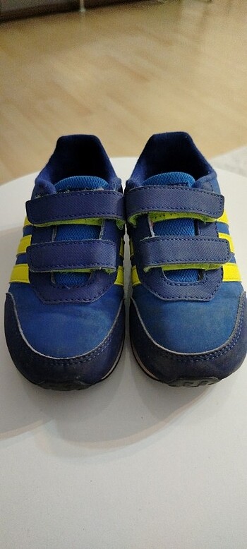 25 numara adidas çocuk spor ayakkabı