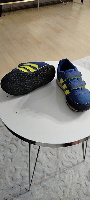 25 Beden 25 numara adidas çocuk spor ayakkabı