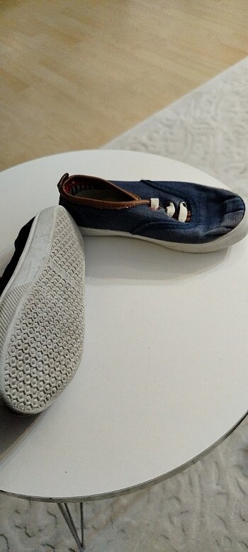 25 Beden 25 numara çocuk sneaker