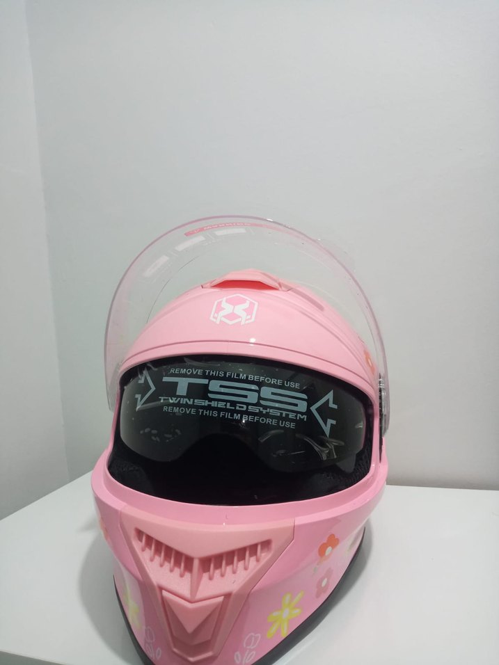 Yurt dışı sıfır kapalı çocuk kaskı - Görsel 2