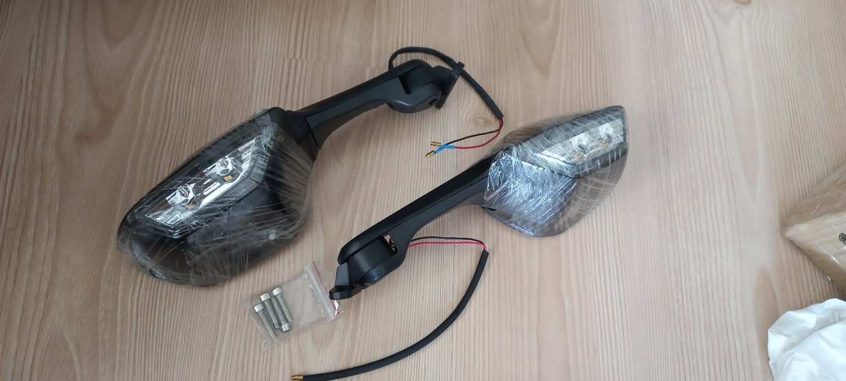 Yurt dışı sıfır Motosiklet Yan Aynası LED Işıklı - Görsel 3