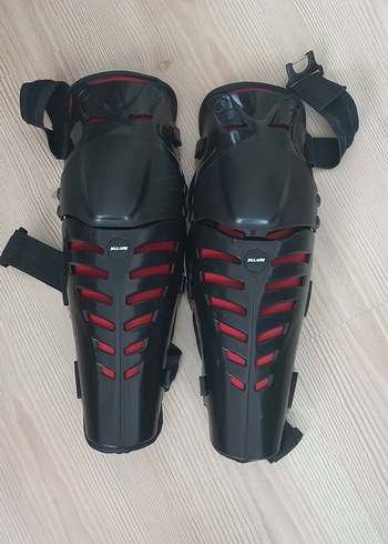 Yurt dışı sıfır Kırmızı Desenli Tokalı Motosiklet Dizliği - Görsel 3