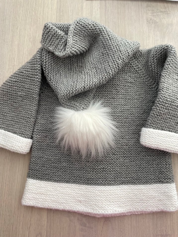 Kız Çocuk Gri Kapüşonlu Örgü Hırka - Görsel 2