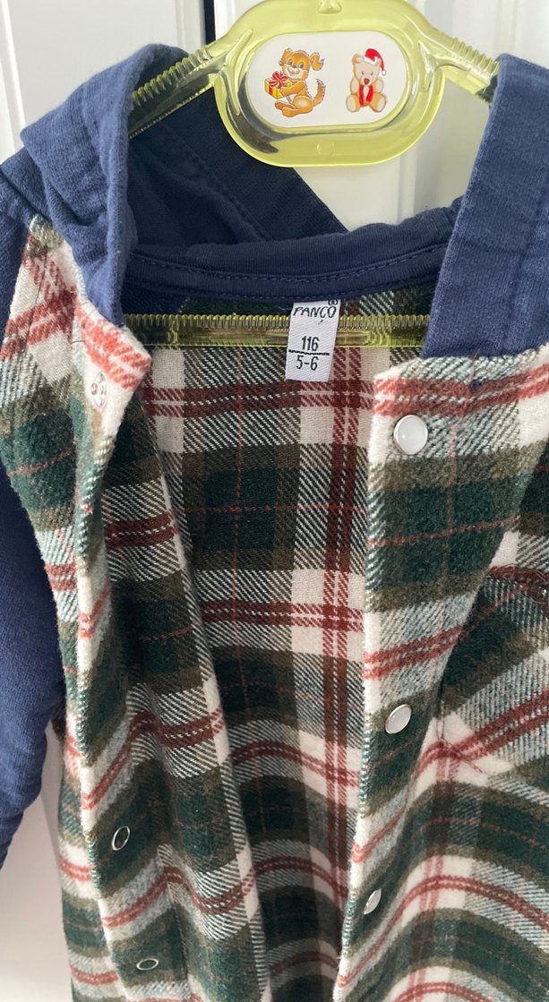 Kapüşonlu, Düğmeli Erkek Çocuk Gömlek - Görsel 3