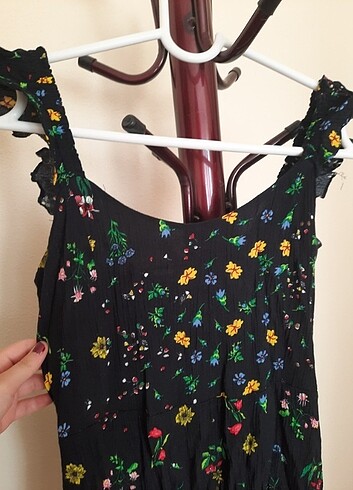Çiçek desenli siyah yazlık elbise - Görsel 2