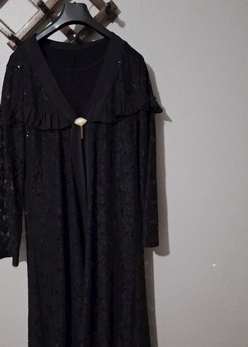 Uzun Siyah Gotik V Yaka Fırfırlı Elbise - Görsel 5