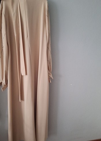 Boncuk İşlemeli Bej Uzun abiye elbise - Görsel 4