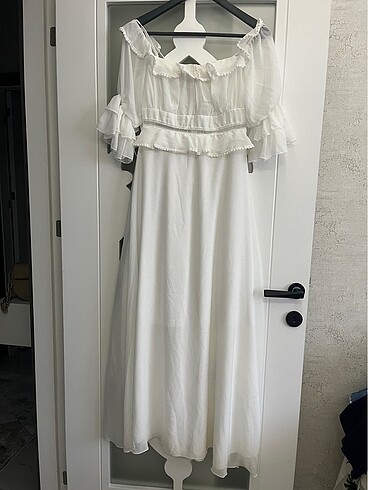 Trendyol & Milla Beyaz elbise