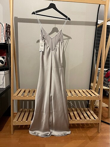 Zara Saten Elbise