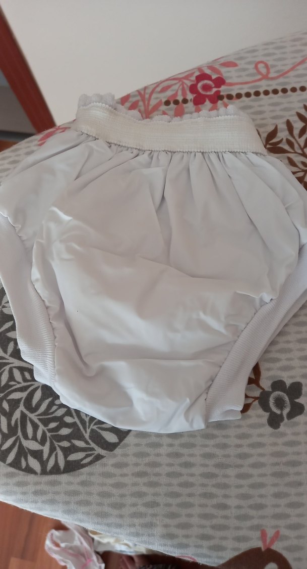 Beyaz ve Pembe Çocuk İç Çamaşırı alıştırma külodu - Görsel 5