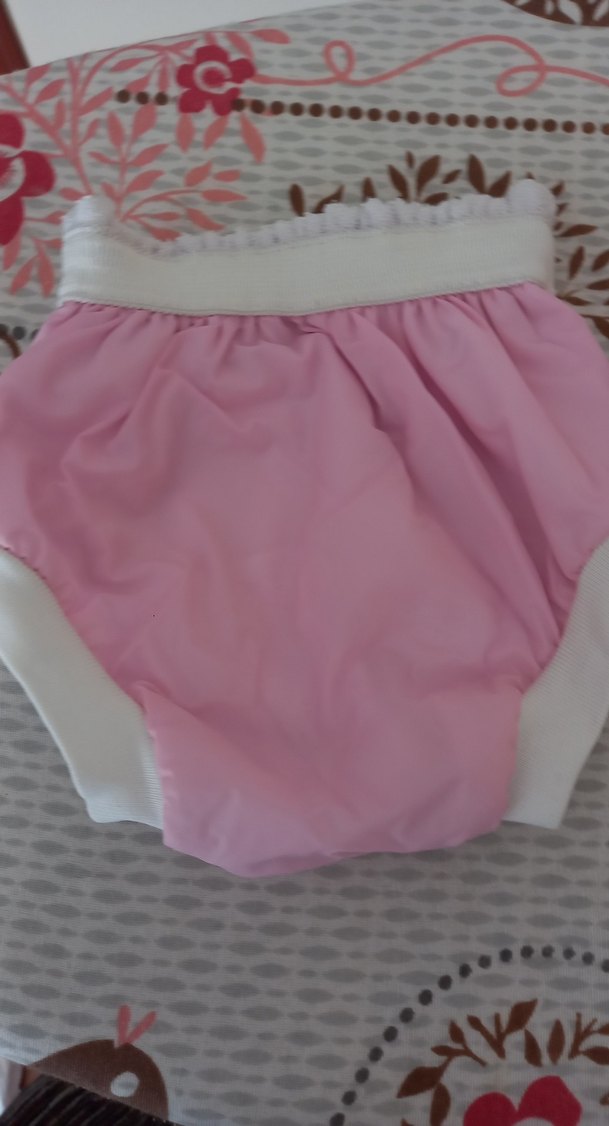 Beyaz ve Pembe Çocuk İç Çamaşırı alıştırma külodu - Görsel 3