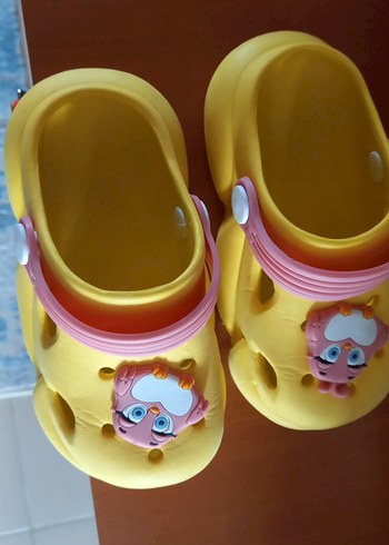 Sarı Leopar Desenli Kız Terliği - Görsel 2