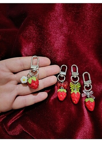 Tasarımcı Çilek charm