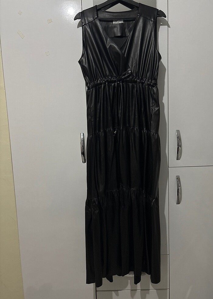 TESETTÜR JİLE DERİ GÖRÜNÜMLÜ -ELBİSE - Görsel 3