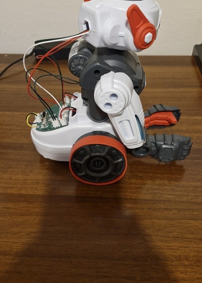 Clementoni Evolution Oyuncak Robot - Görsel 3