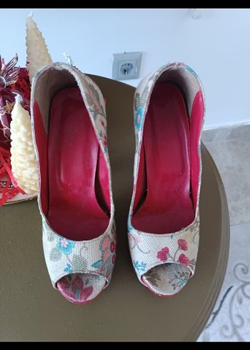 35 Beden çeşitli Renk Çiçek Desenli Vintage Yüksek Topuklu Kadın Ayakkabı