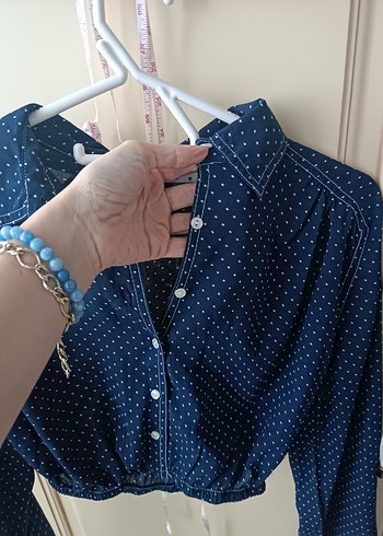 kristen que marka crop gömlek - Görsel 3