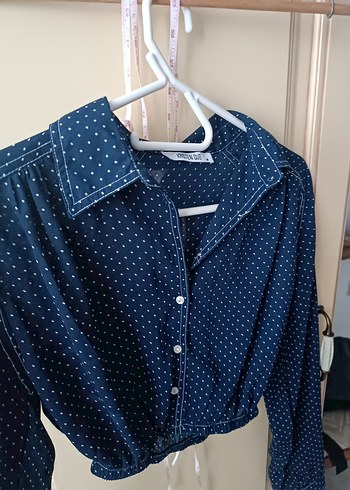 kristen que marka crop gömlek - Görsel 5