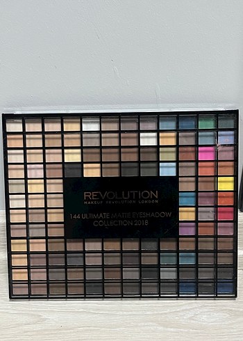 Beden Revolution 144 Renk Mat Far Paleti