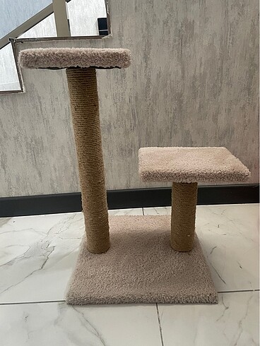 Kedi tırmanma sehpası