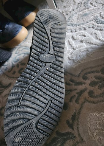 Siyah Elastik Bağcıklı Ayakkabısı - Görsel 2