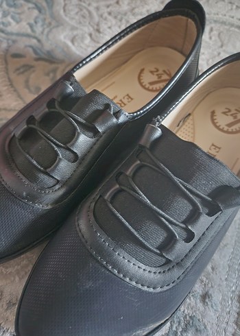 Siyah Elastik Bağcıklı Ayakkabısı - Görsel 3