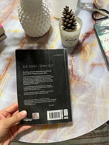 Siyah süt elif Şafak