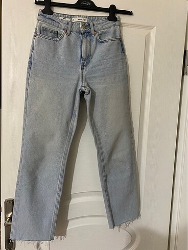 Mango jean