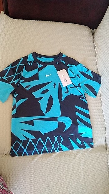 Orjinal nike tişörtleri