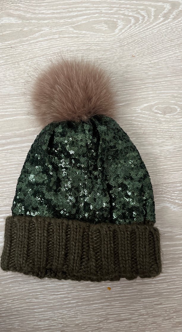 Koyu Yeşil Pul İşlemeli Kadın Bere - Görsel 2