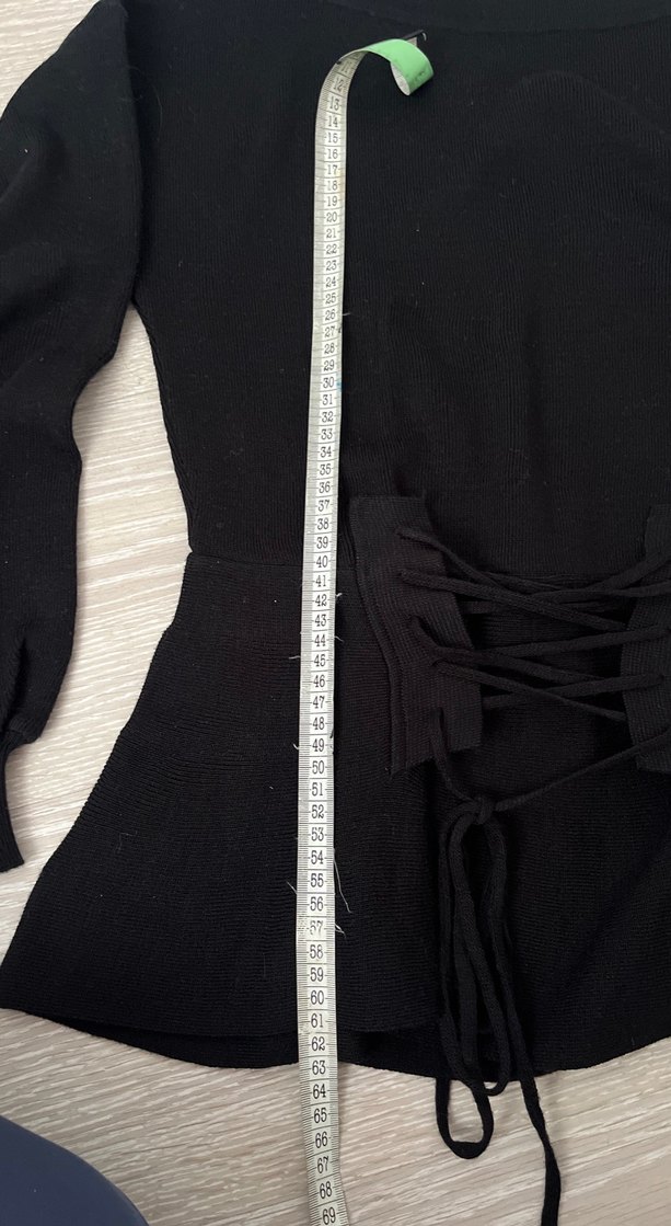 Uzun Kollu Siyah Bel Detaylı Bluz - Görsel 3