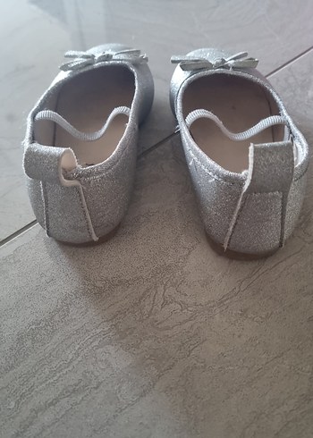 Kız Çocuk Gri Tokalı Babet Ayakkabı - Görsel 4