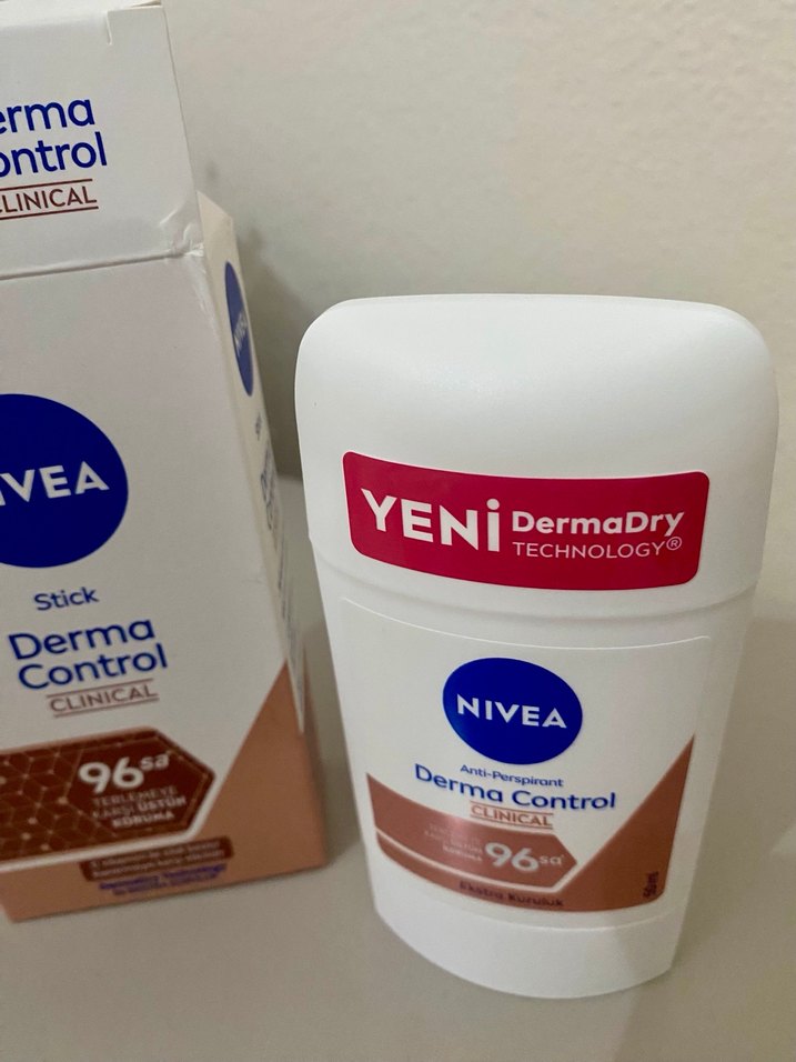 Nivea Derma Control Kadın Deodorant 50 ml - Görsel 3