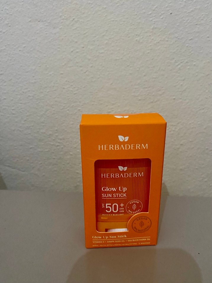 Herbaderm Glow Up SPF 50 Güneş Stick - Görsel 2
