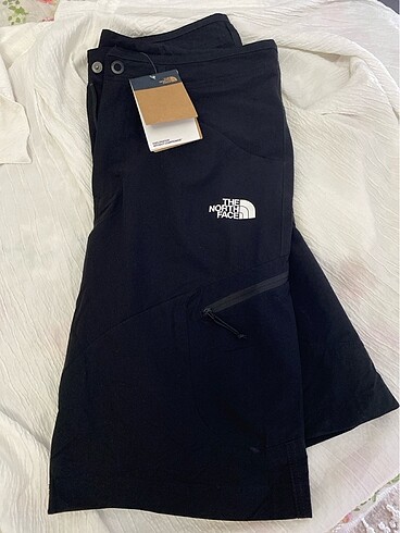32 Beden siyah Renk Orijinal The North Face şort