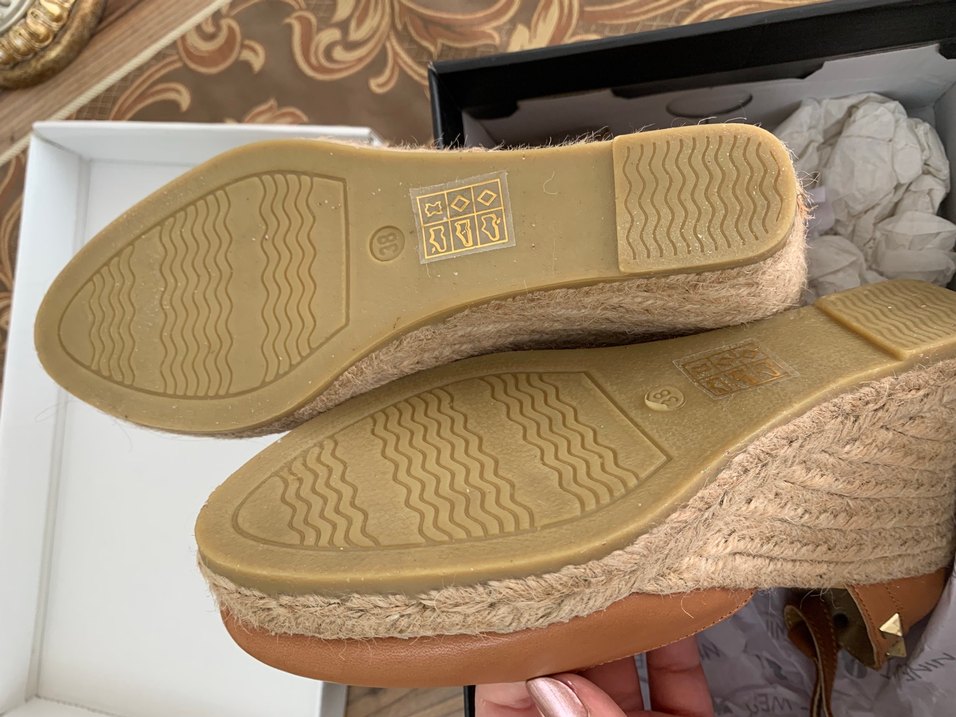 nine west taba Kadin Dolgu Topuk Sandalet - Görsel 2