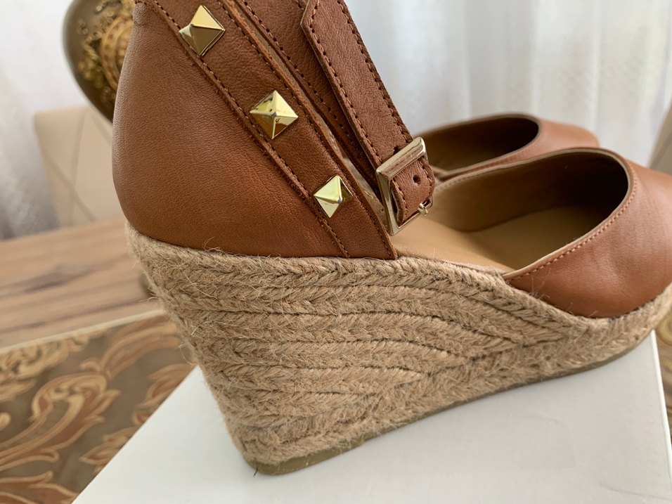 nine west taba Kadin Dolgu Topuk Sandalet - Görsel 4