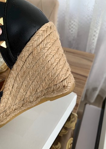 nine west siyah dolgu topuk - Görsel 8