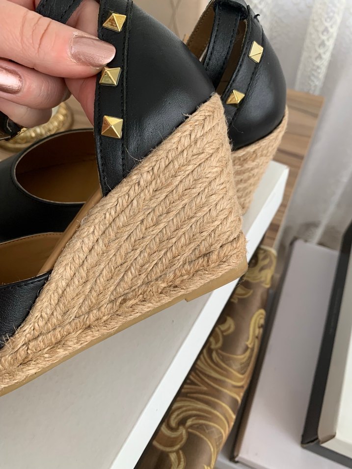 nine west siyah dolgu topuk - Görsel 4