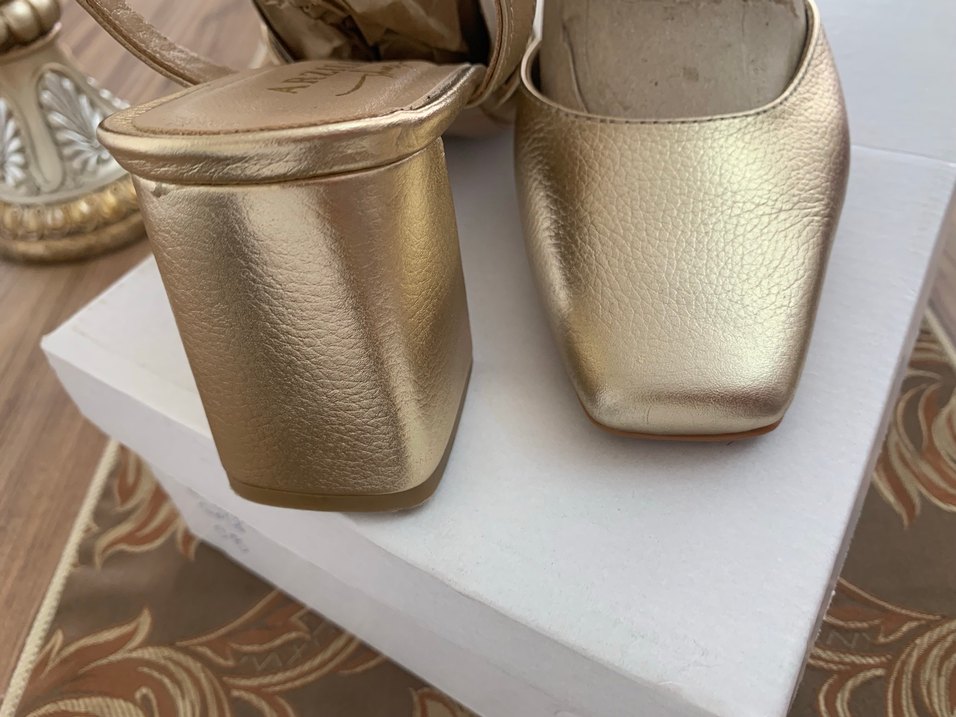 Arzillo
Kadin Hakiki Deri Gold Topuklu Ayakkabi - Görsel 3