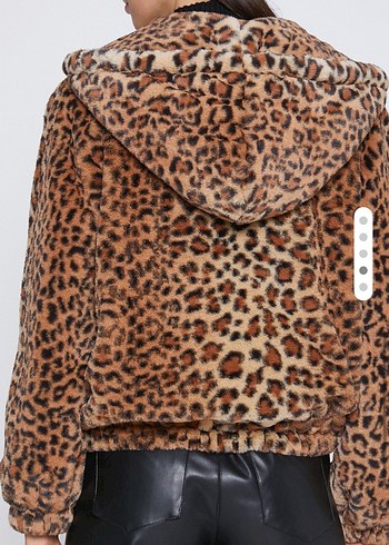 Leopar Desenli Peluş Kapüşonlu Ceket - Görsel 4
